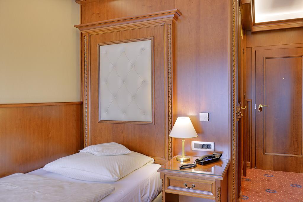 Parkhotel Stader Hof מראה חיצוני תמונה
