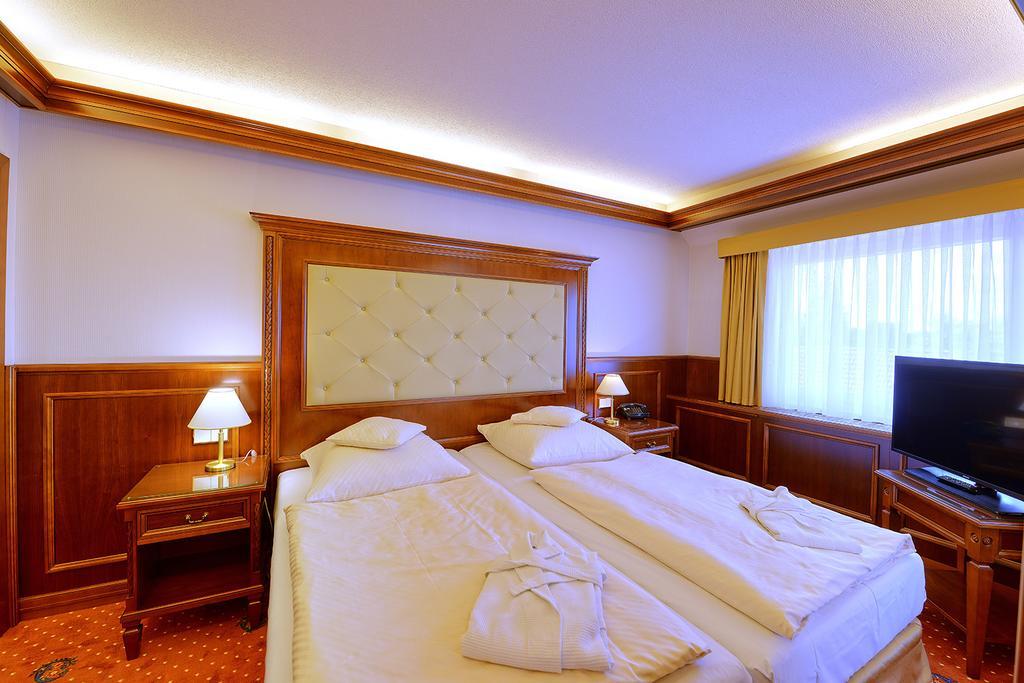 Parkhotel Stader Hof מראה חיצוני תמונה